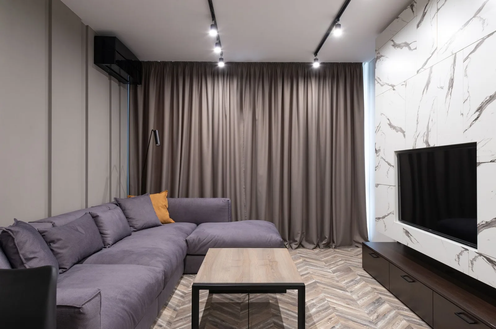 Ruang tamu apartemen modern